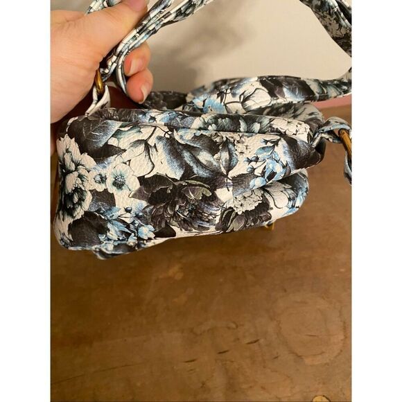 Betsey Johnson Small Backpack Dog floral black grey blue white bag - Picture 7 of 8